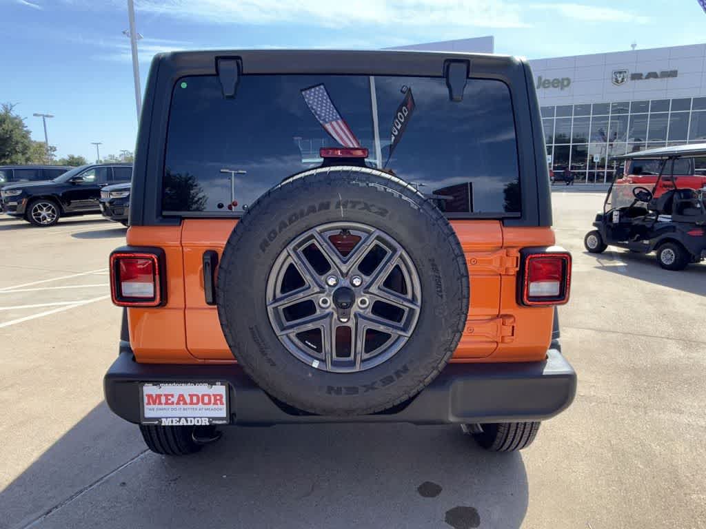 Thumbnail: 2025 Jeep Wrangler - 5