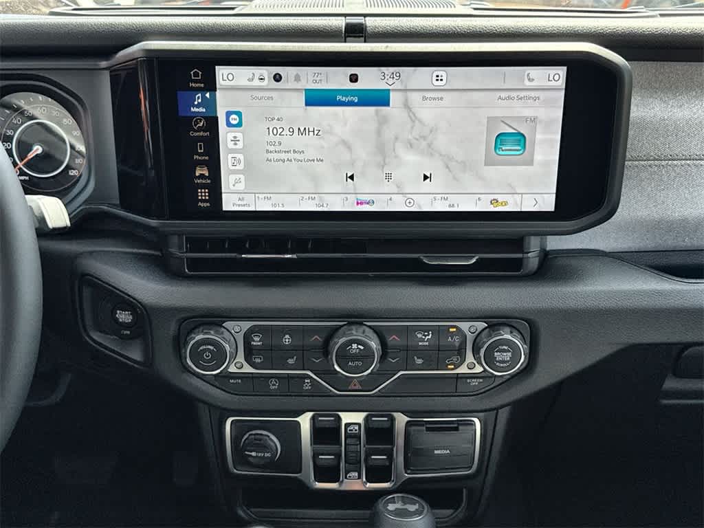 Thumbnail: 2025 Jeep Wrangler - 17