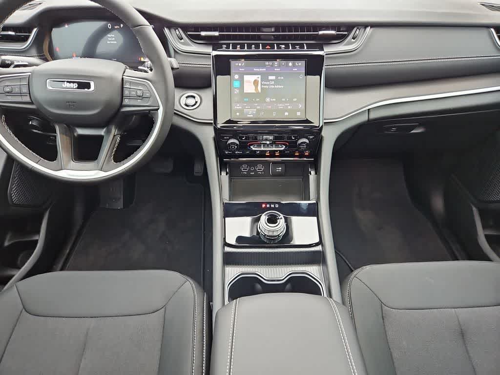 Thumbnail: 2026 Jeep Grand Cherokee - 16