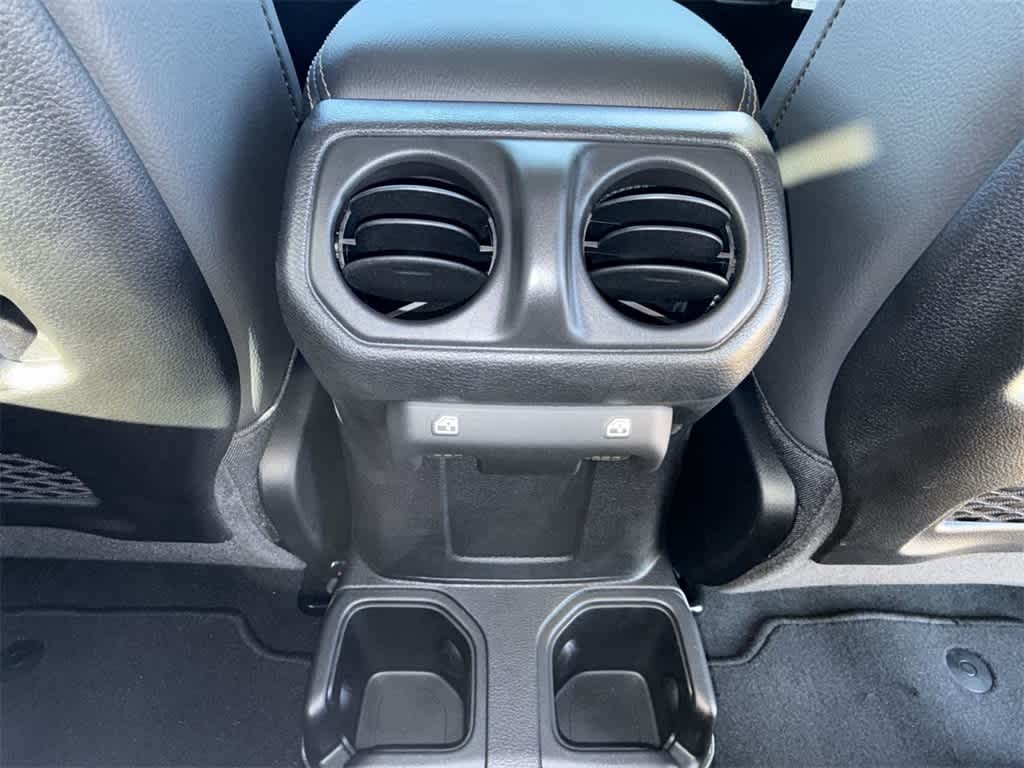 Thumbnail: 2025 Jeep Gladiator - 20