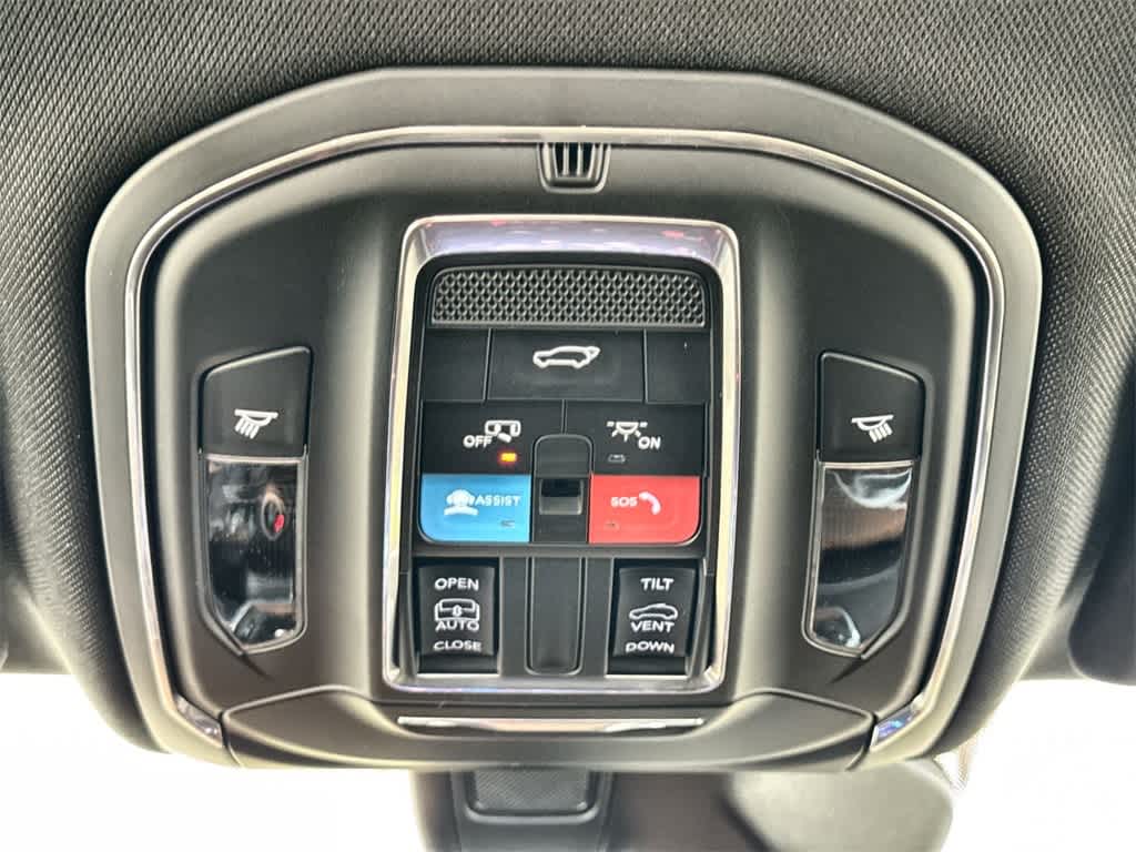 Thumbnail: 2025 Jeep Grand Cherokee - 20