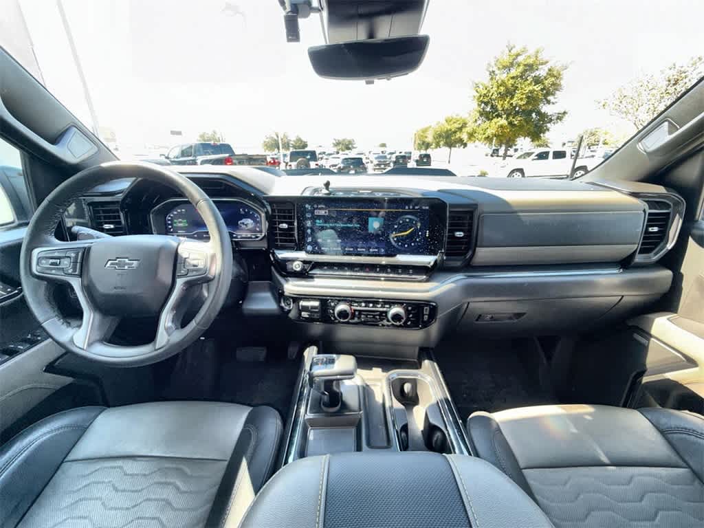 Thumbnail: 2023 Chevrolet Silverado 1500 - 17