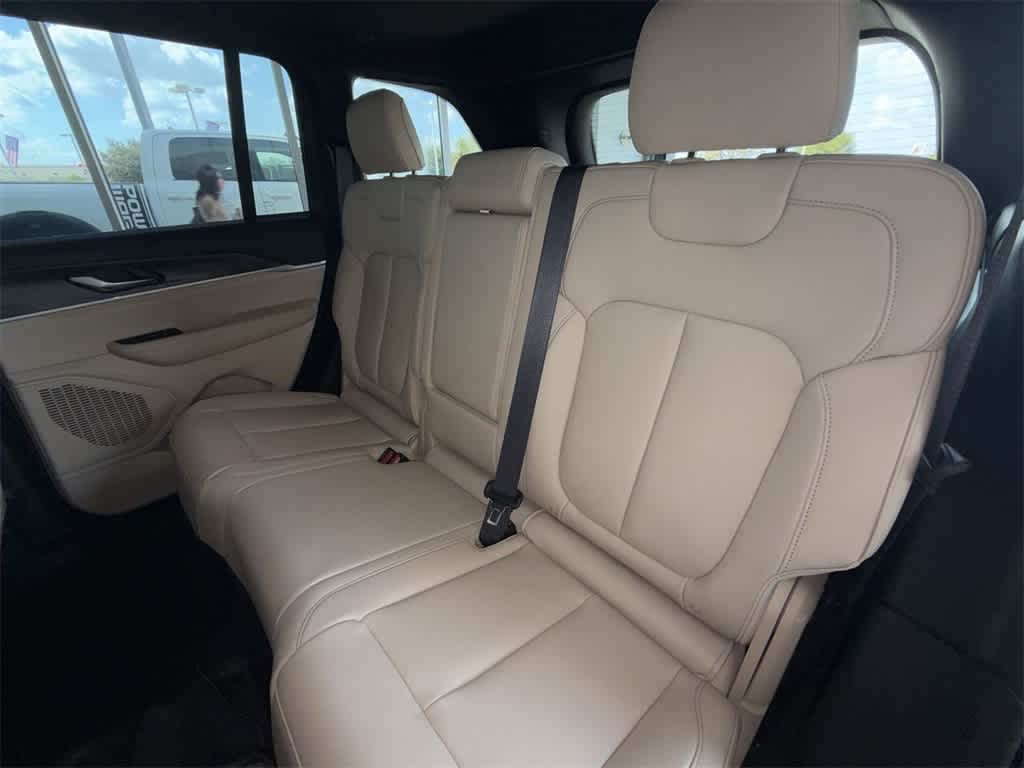 Thumbnail: 2025 Jeep Grand Cherokee - 11