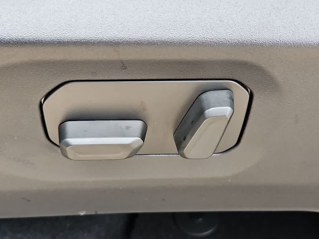 Thumbnail: 2026 Jeep Wrangler - 18