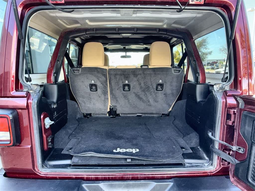 Thumbnail: 2021 Jeep Wrangler - 21