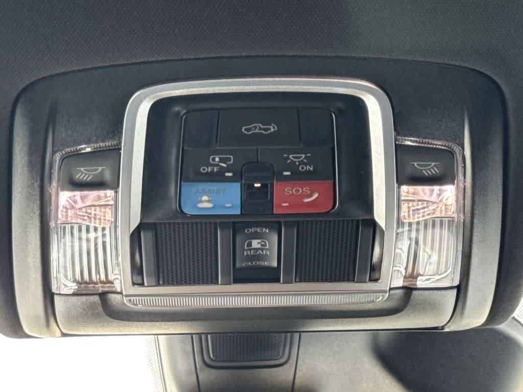 Thumbnail: 2026 RAM 1500 - 19