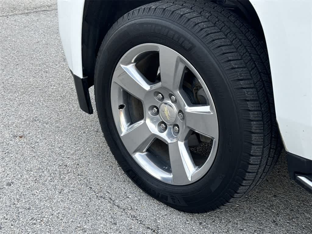 Thumbnail: 2020 Chevrolet Suburban - 10