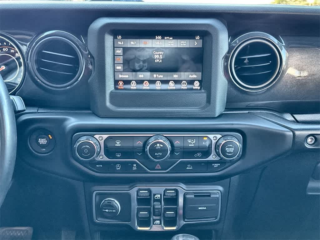 Thumbnail: 2021 Jeep Wrangler - 15