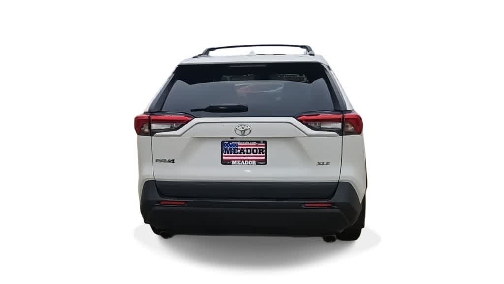 Thumbnail: 2021 Toyota RAV4 - 7