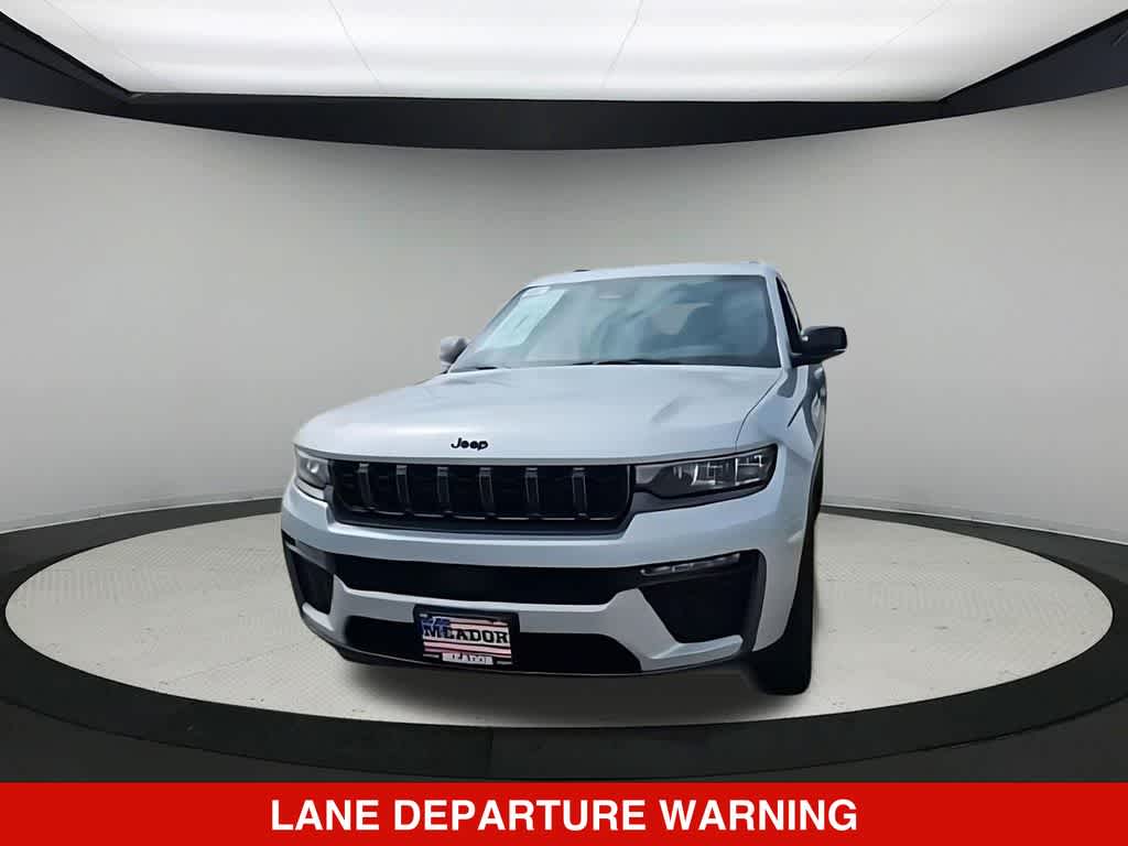 Thumbnail: 2026 Jeep Grand Cherokee - 3