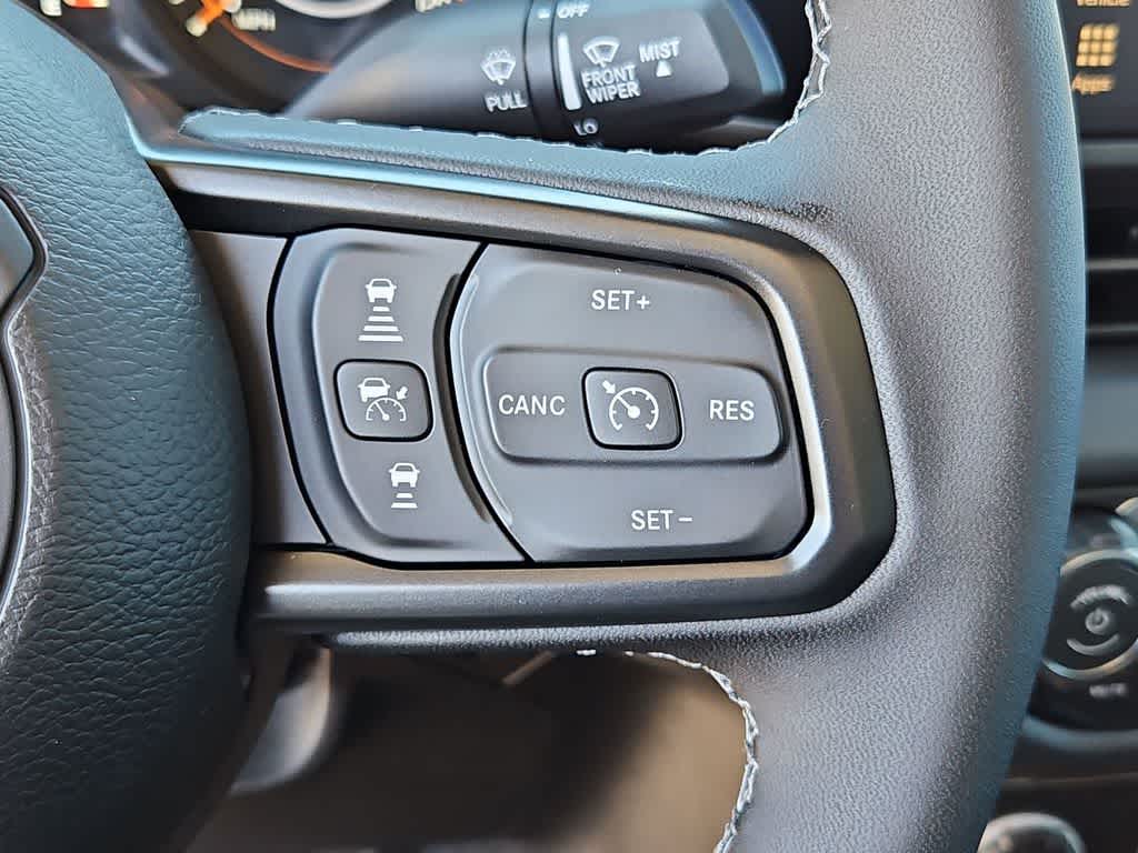 Thumbnail: 2026 Jeep Gladiator - 25