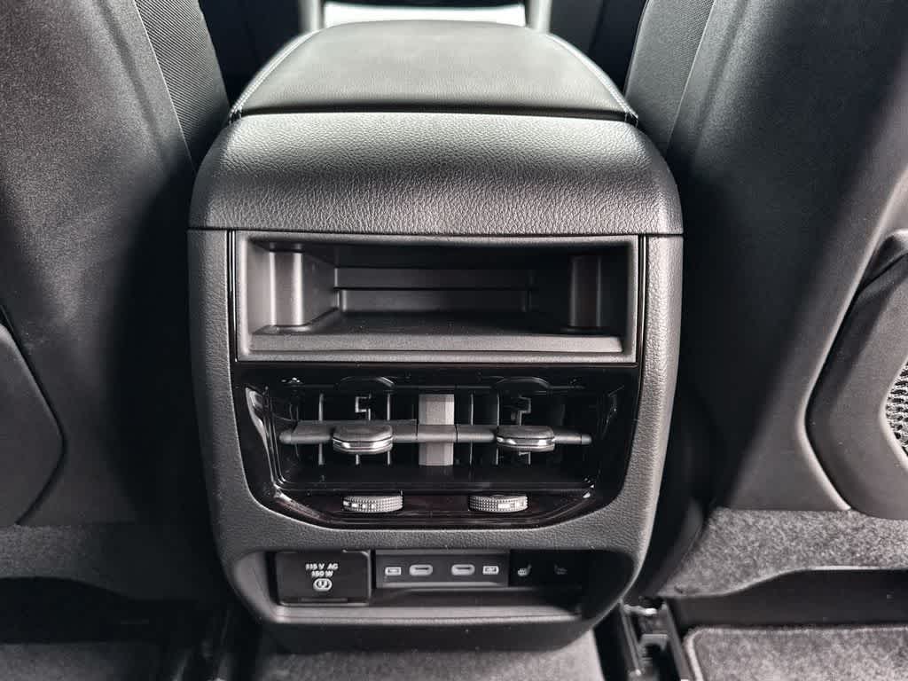 Thumbnail: 2026 Jeep Grand Cherokee - 20