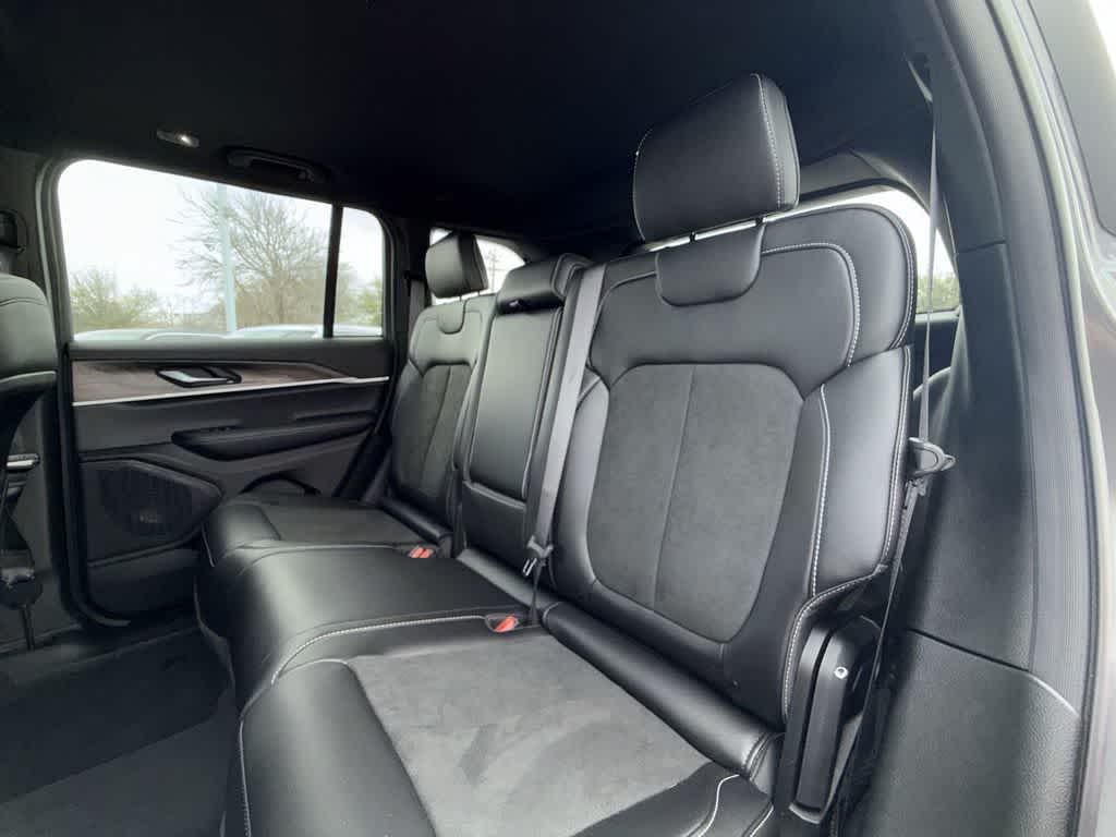 Thumbnail: 2026 Jeep Grand Cherokee - 13