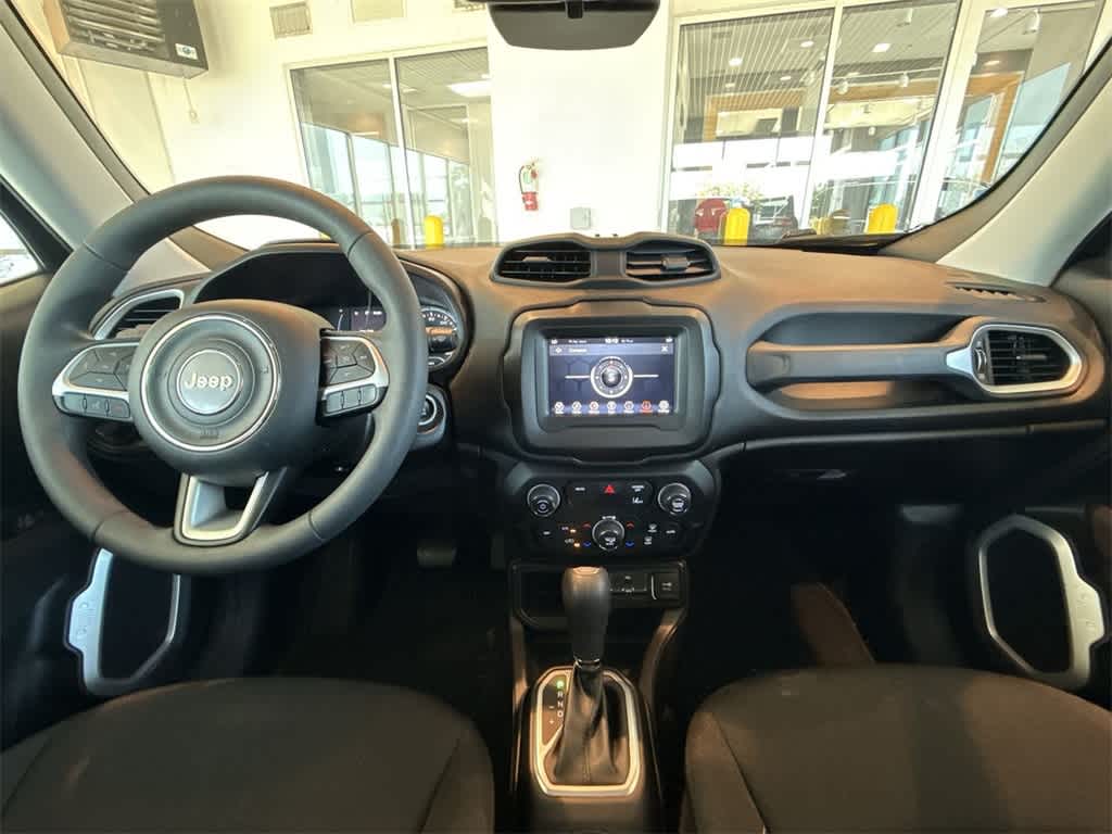 Thumbnail: 2021 Jeep Renegade - 14