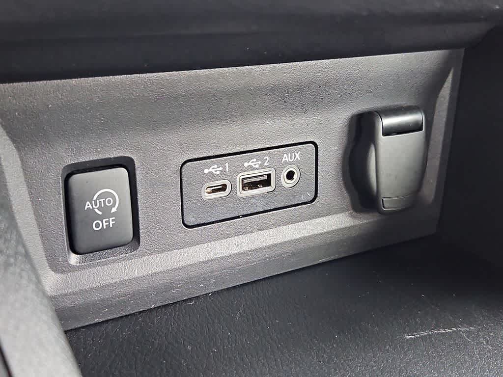 Thumbnail: 2024 Nissan Sentra - 30