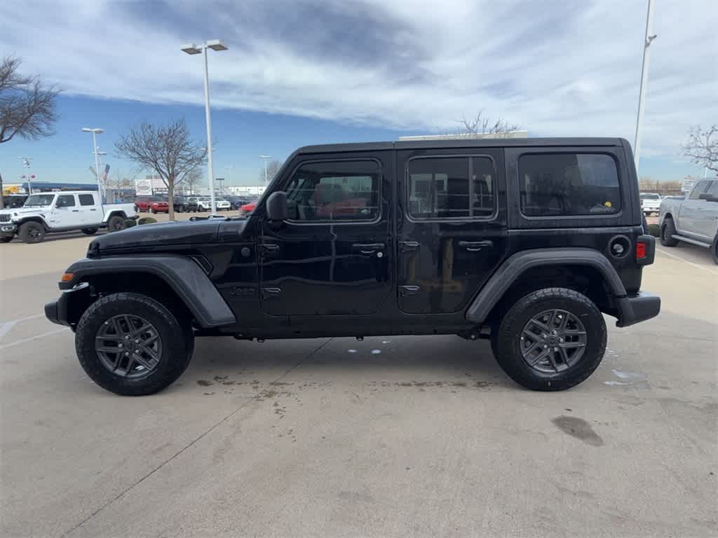 Thumbnail: 2025 Jeep Wrangler - 3