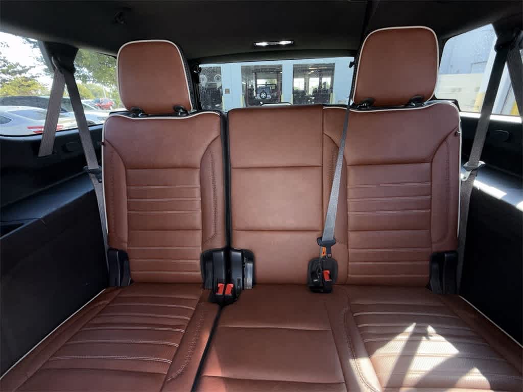 Thumbnail: 2023 GMC Yukon XL - 12