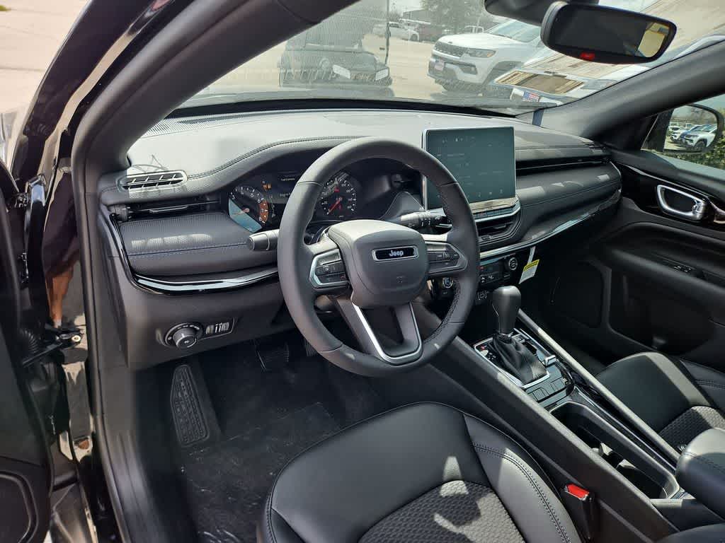 Thumbnail: 2026 Jeep Compass - 10