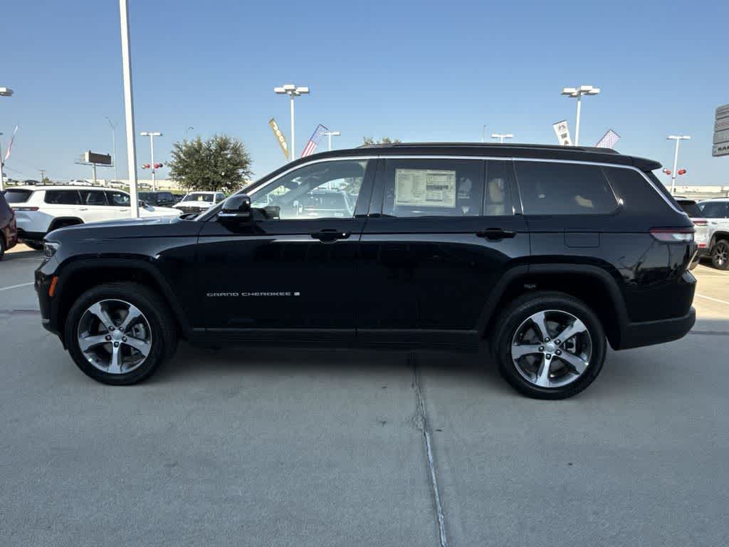 Thumbnail: 2025 Jeep Grand Cherokee L - 3