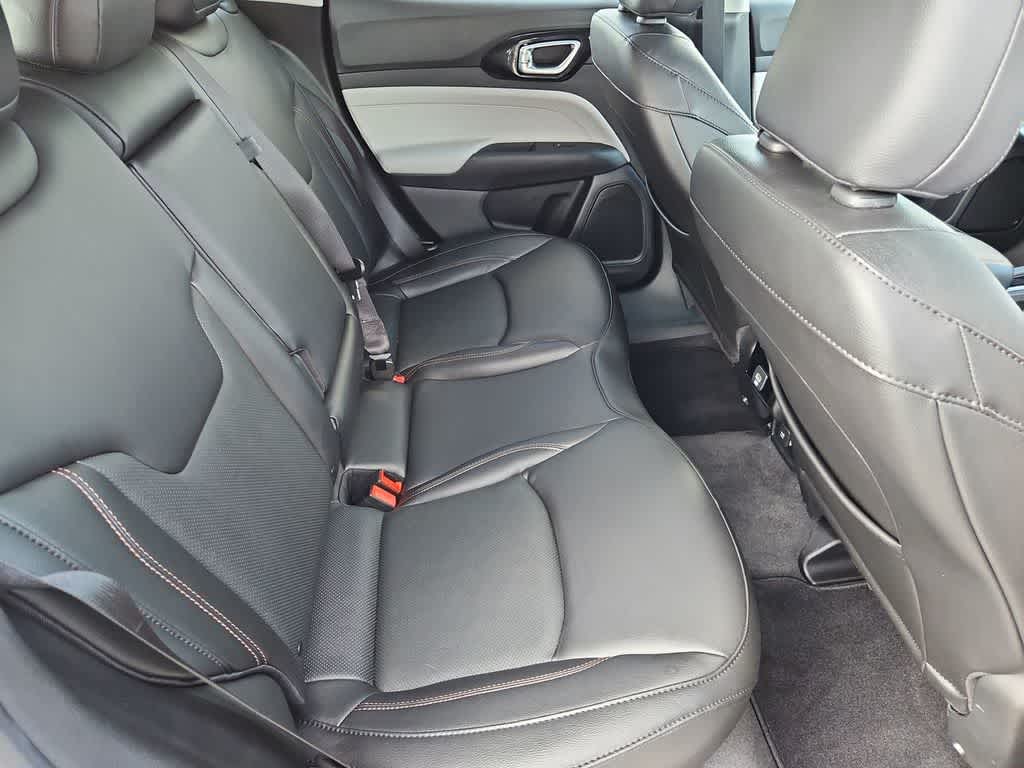 Thumbnail: 2022 Jeep Compass - 21