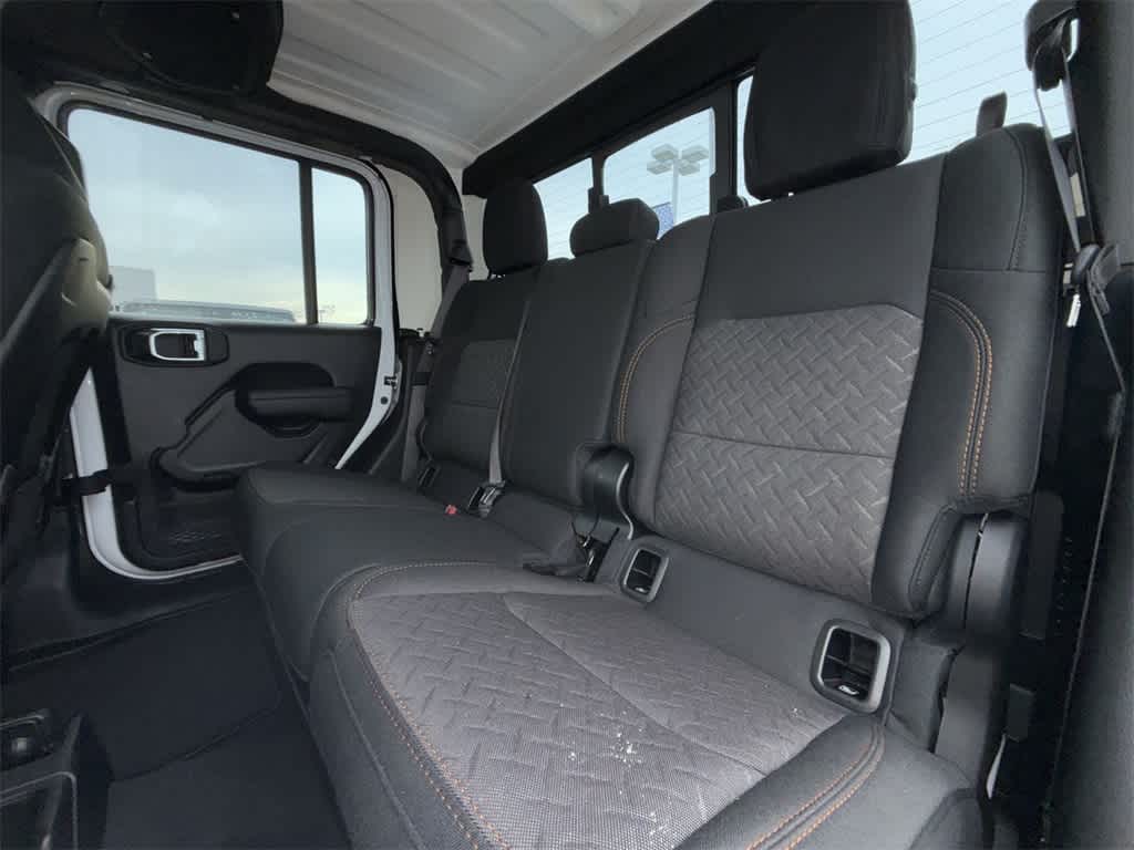 Thumbnail: 2025 Jeep Gladiator - 13