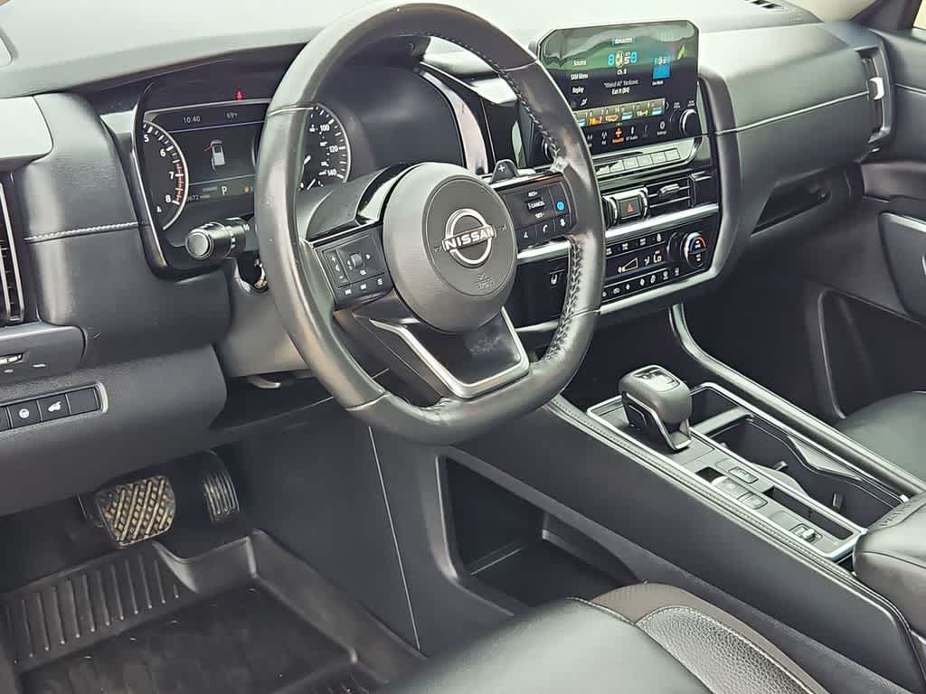 Thumbnail: 2023 Nissan Pathfinder - 10