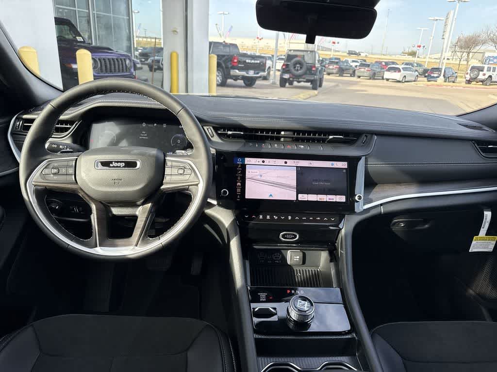 Thumbnail: 2026 Jeep Grand Cherokee L - 16