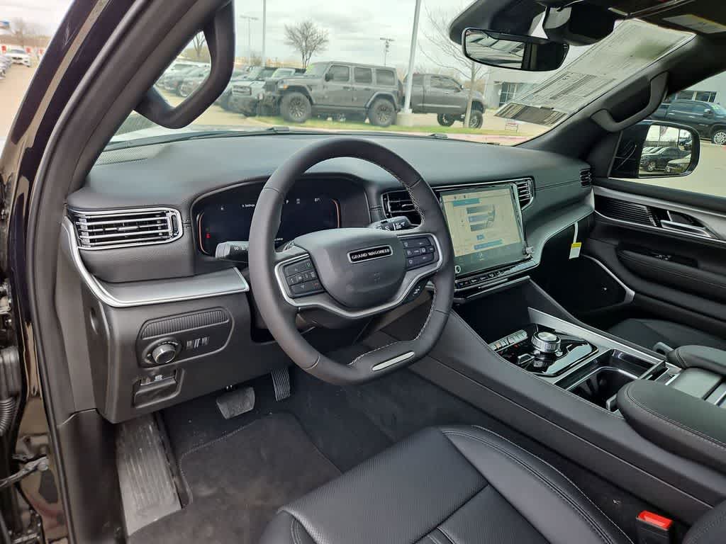 Thumbnail: 2026 Jeep Grand Wagoneer - 9