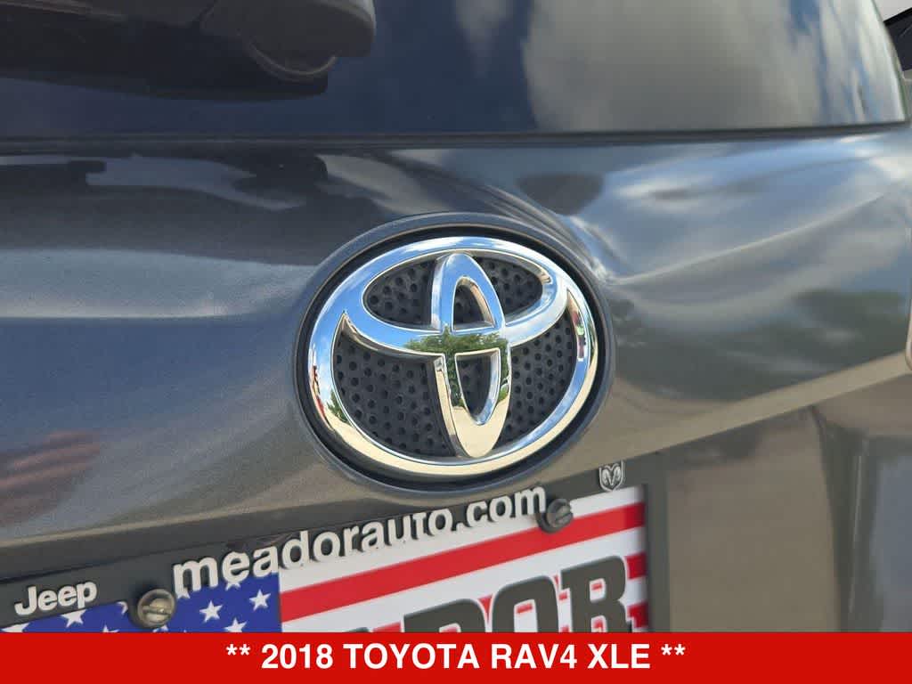 Thumbnail: 2018 Toyota RAV4 - 11