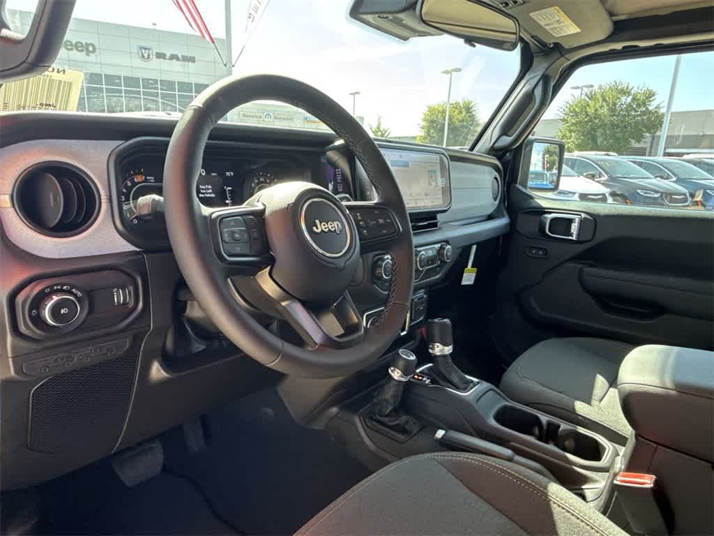 Thumbnail: 2025 Jeep Wrangler - 2