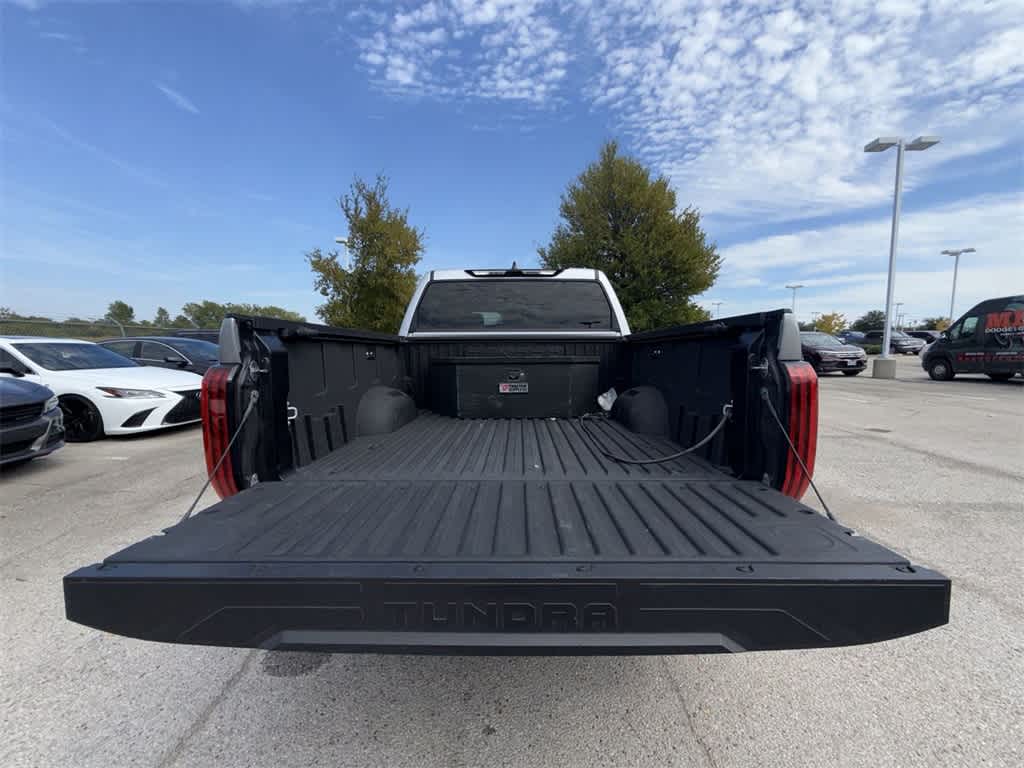 Thumbnail: 2025 Toyota Tundra - 21