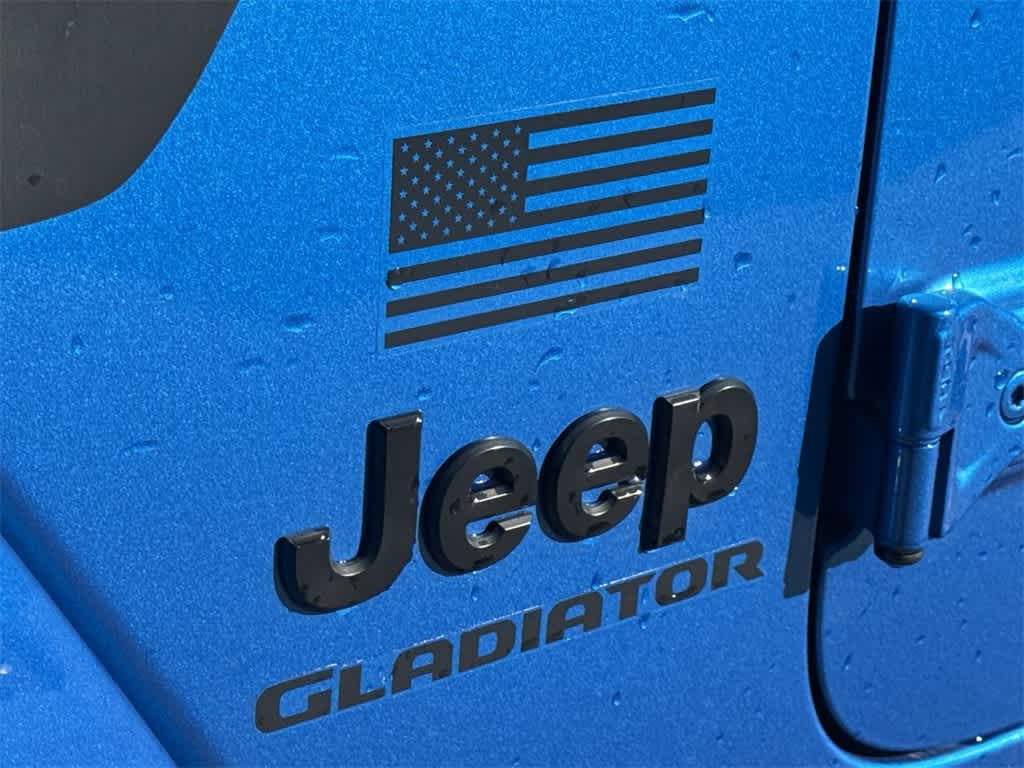 Thumbnail: 2023 Jeep Gladiator - 8