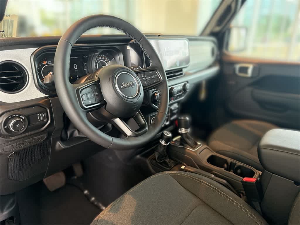 Thumbnail: 2025 Jeep Wrangler - 2