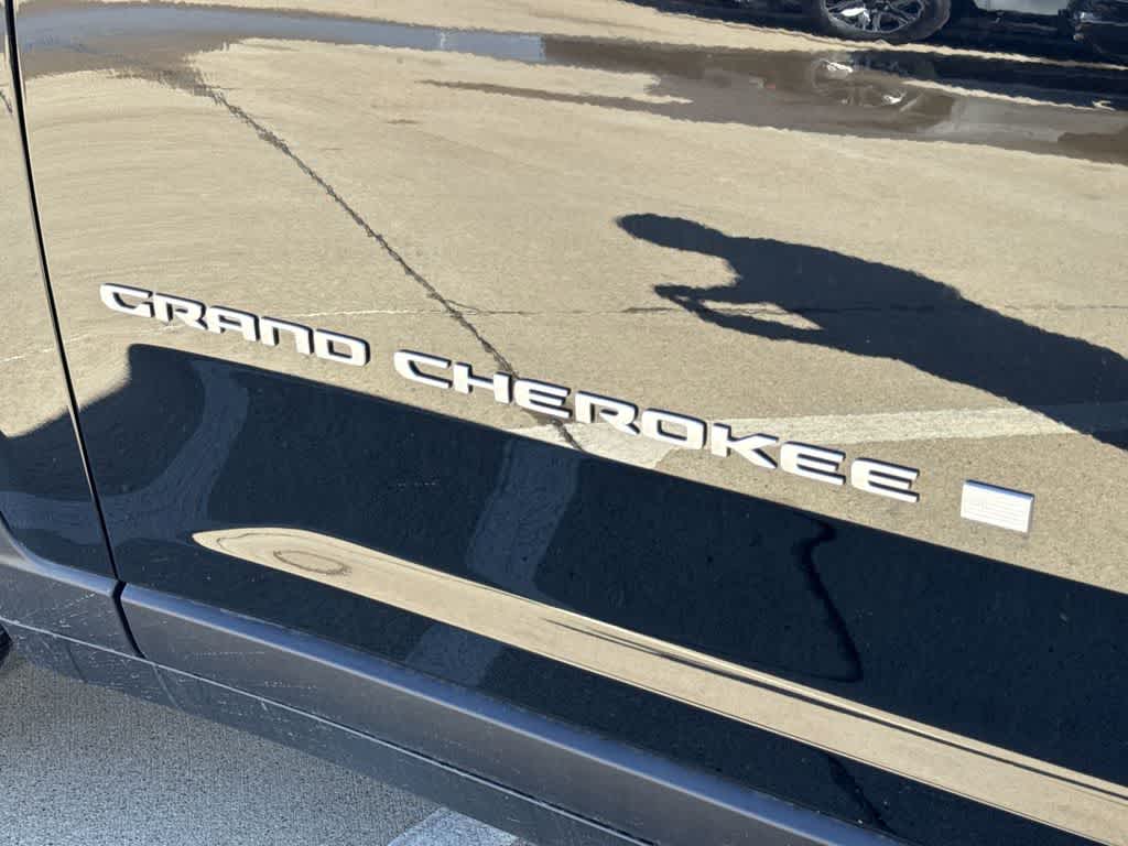 Thumbnail: 2025 Jeep Grand Cherokee - 8