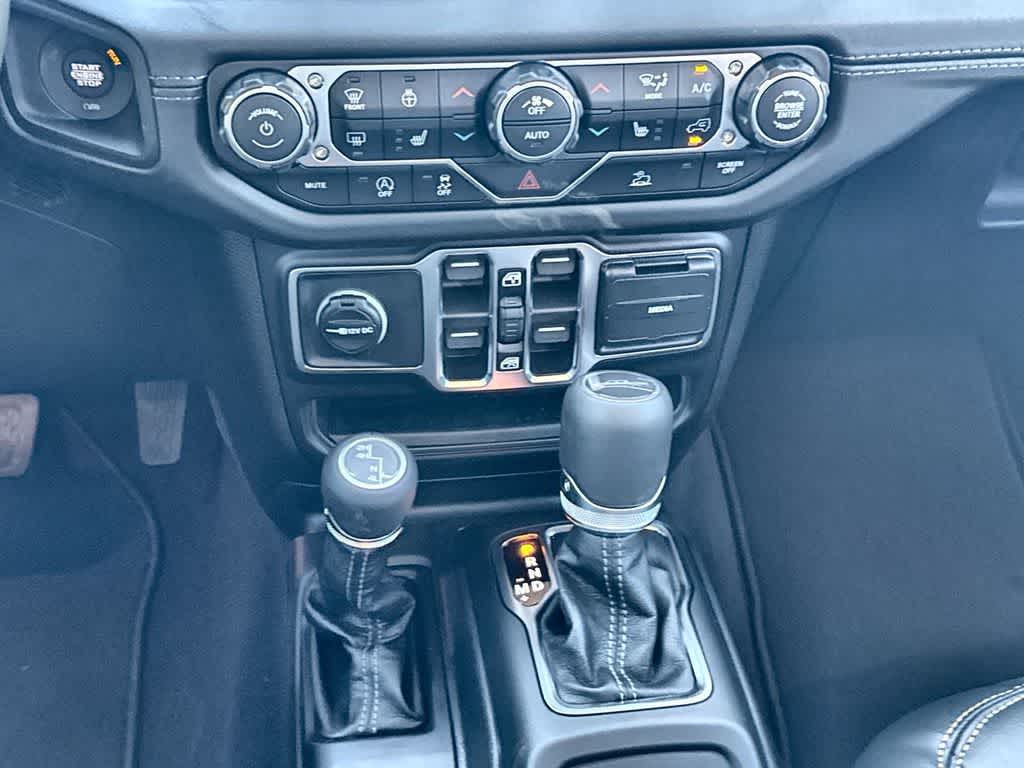 Thumbnail: 2026 Jeep Gladiator - 17