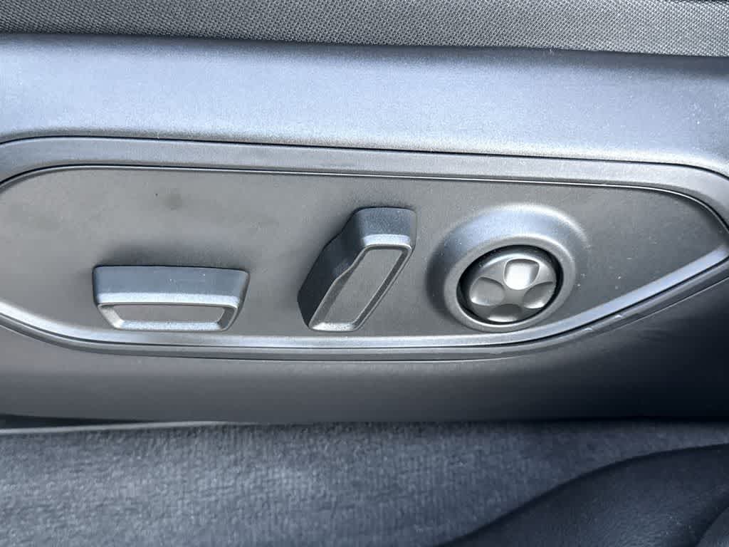 Thumbnail: 2025 Jeep Grand Cherokee - 24