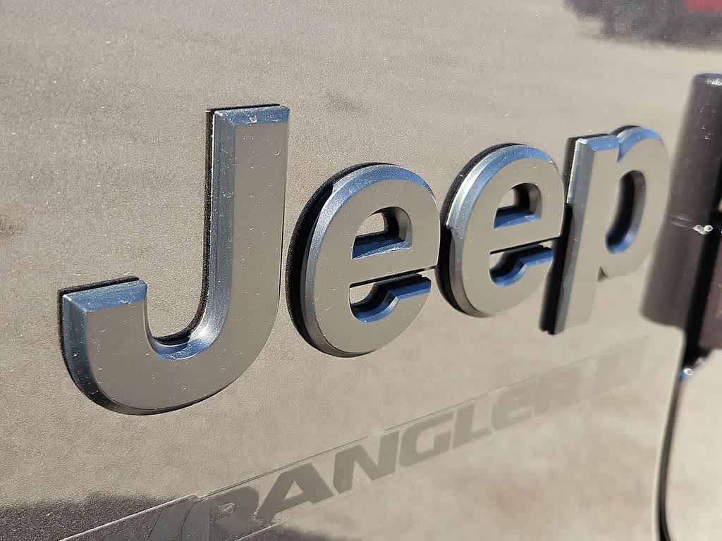 Thumbnail: 2026 Jeep Wrangler - 12