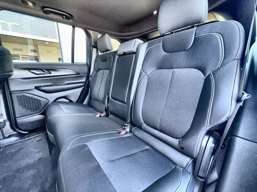 Thumbnail: 2026 Jeep Grand Cherokee - 13