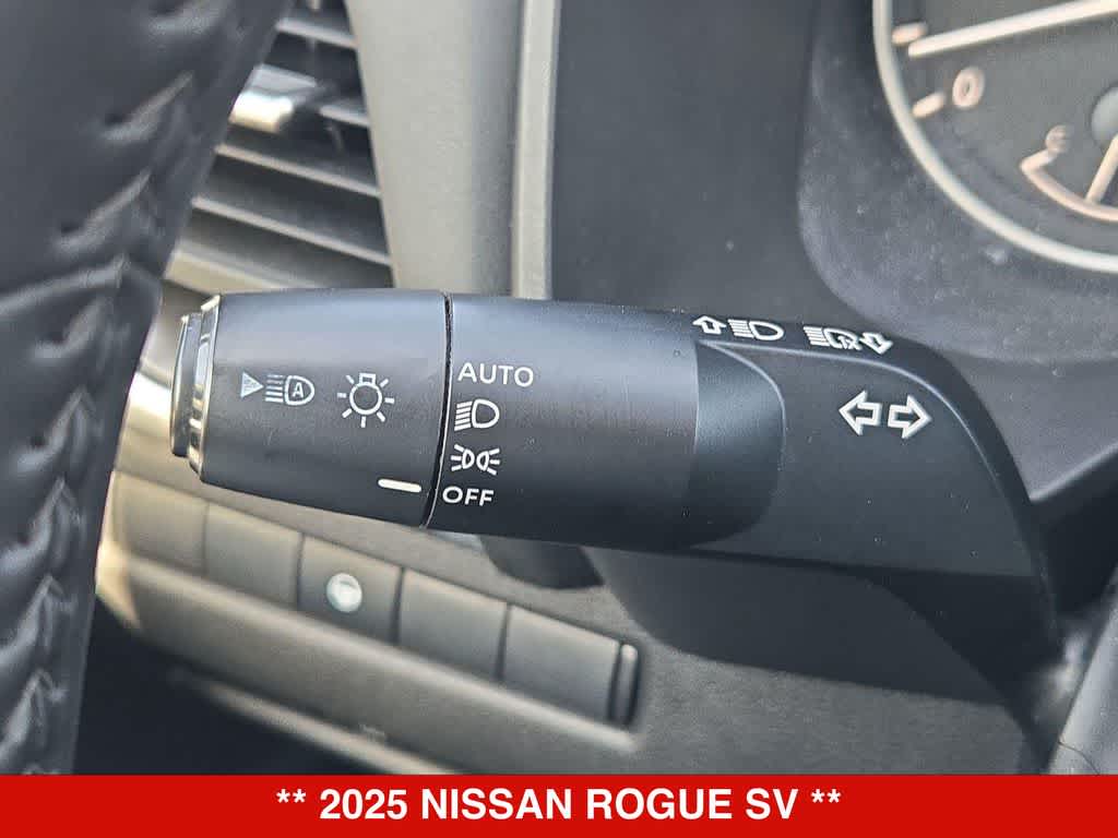 Thumbnail: 2025 Nissan Rogue - 25