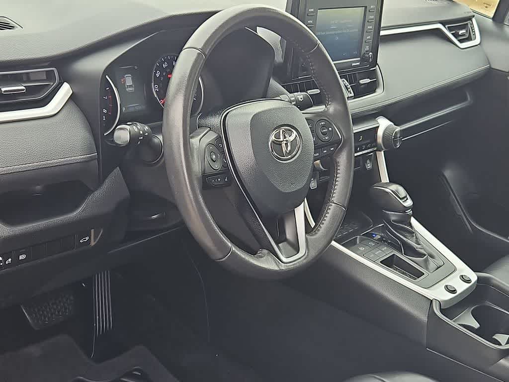 Thumbnail: 2021 Toyota RAV4 - 10