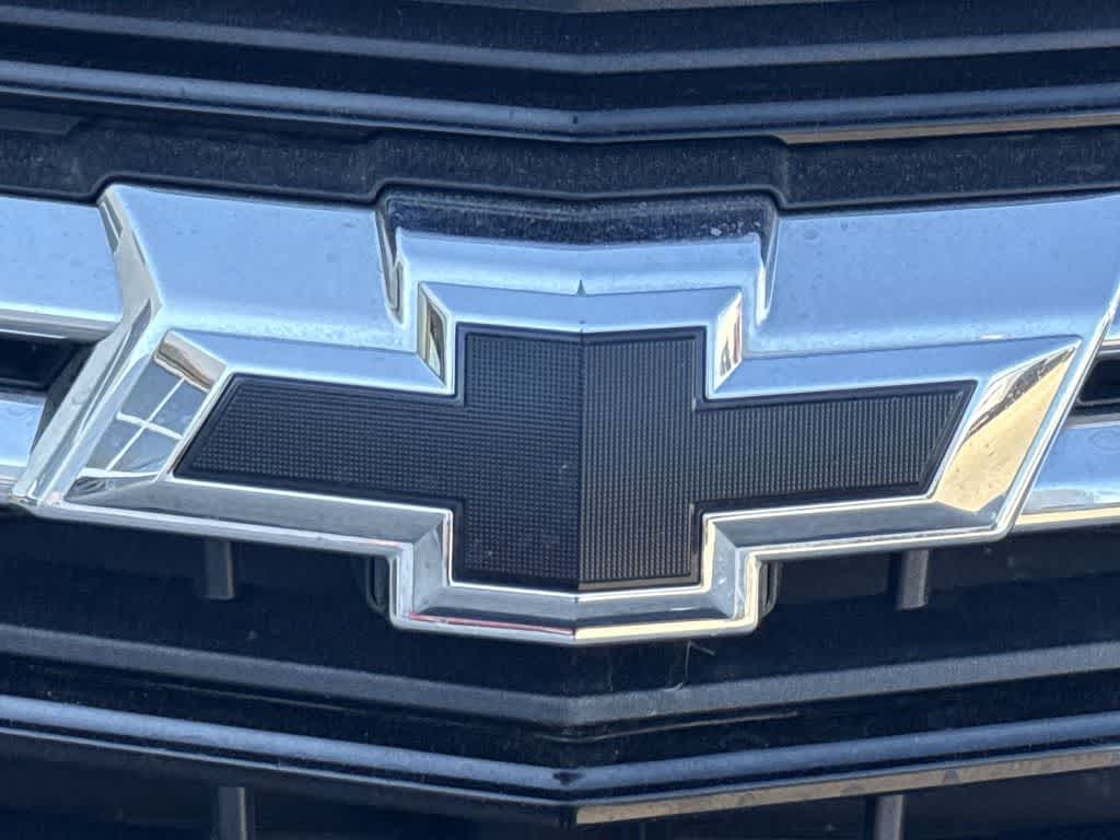 Thumbnail: 2022 Chevrolet Equinox - 10