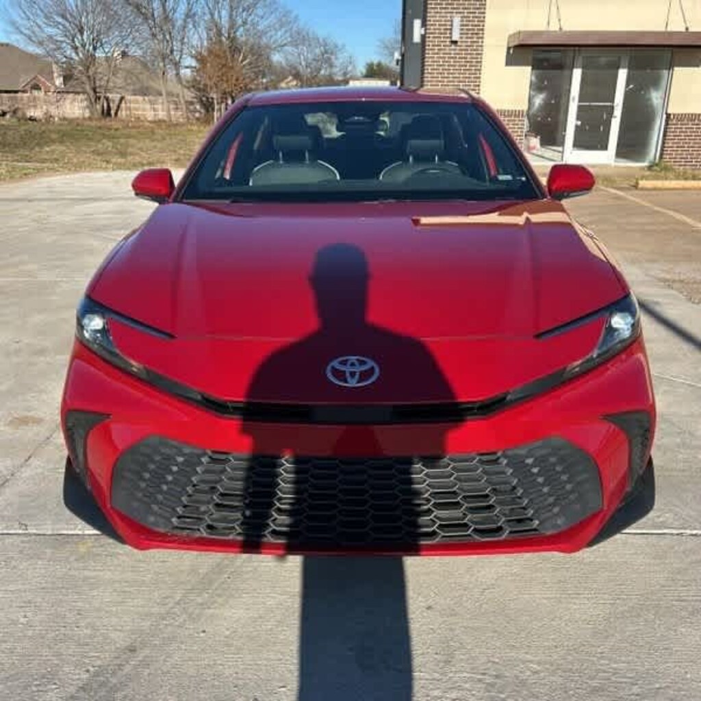 Used 2025 Toyota Camry SE Sedan