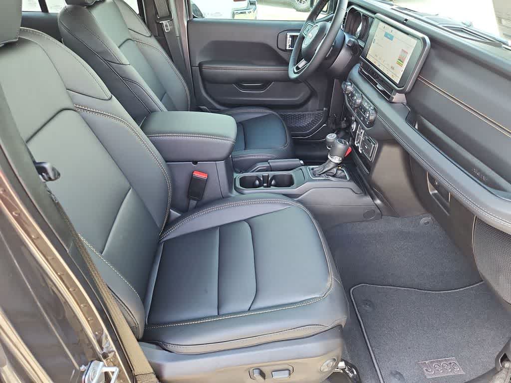 Thumbnail: 2026 Jeep Gladiator - 22