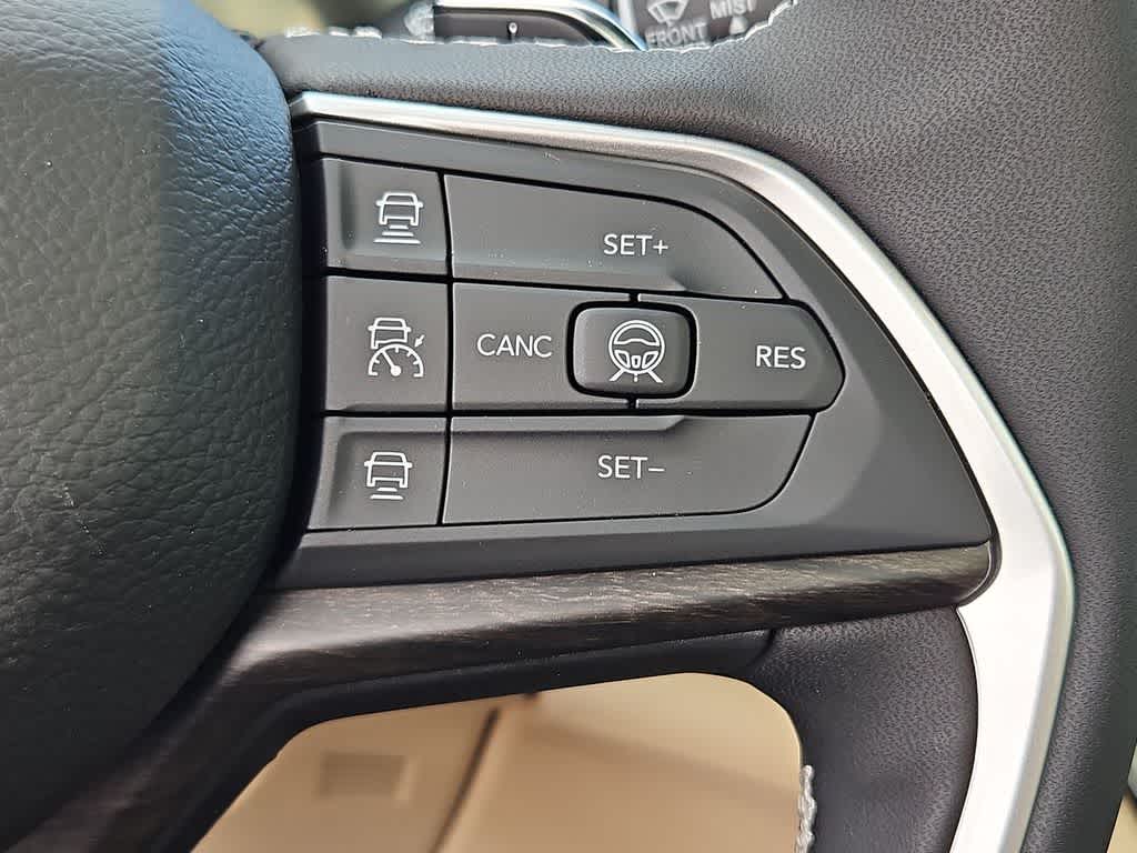 Thumbnail: 2026 Jeep Grand Cherokee L - 27