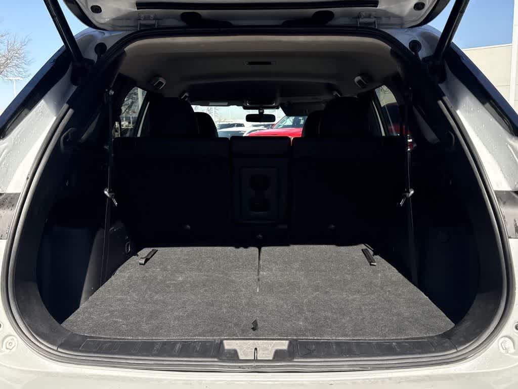 Thumbnail: 2024 Mitsubishi Outlander - 14