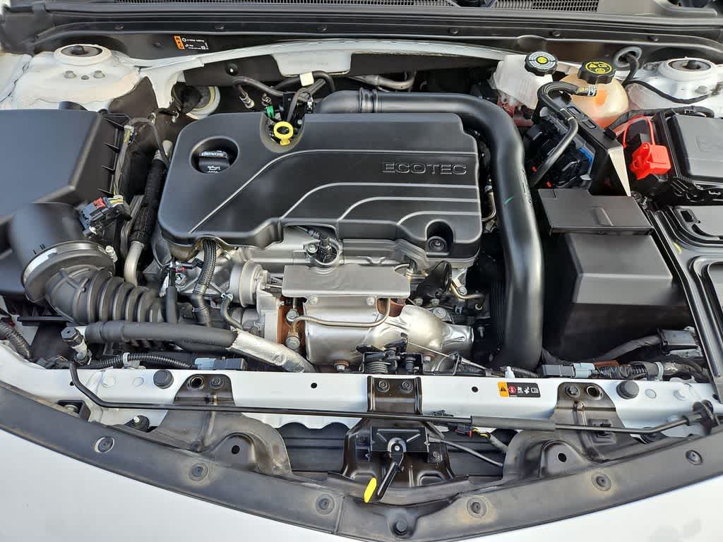 Thumbnail: 2024 Chevrolet Malibu - 21