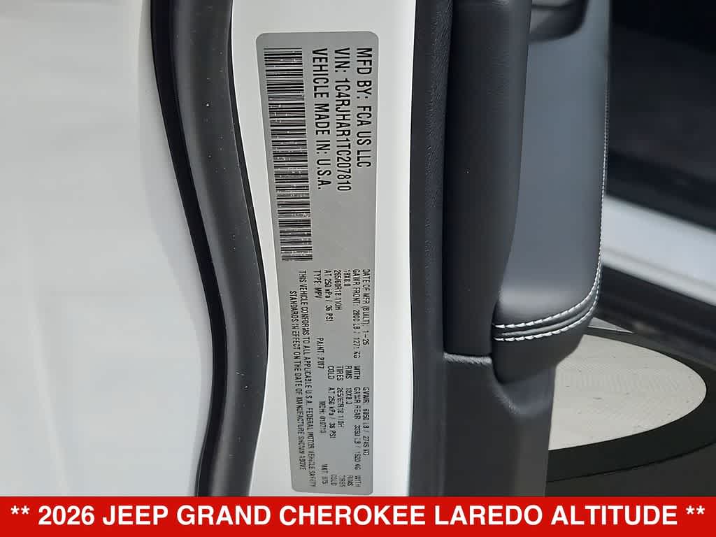 Thumbnail: 2026 Jeep Grand Cherokee - 38