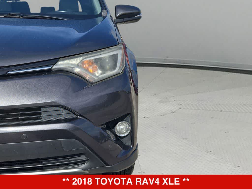 Thumbnail: 2018 Toyota RAV4 - 10