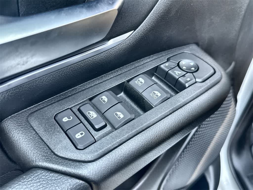 Thumbnail: 2026 RAM 1500 - 25