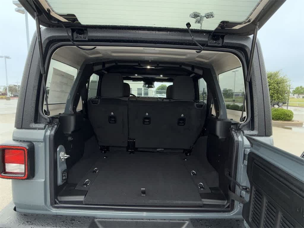 Thumbnail: 2025 Jeep Wrangler - 20